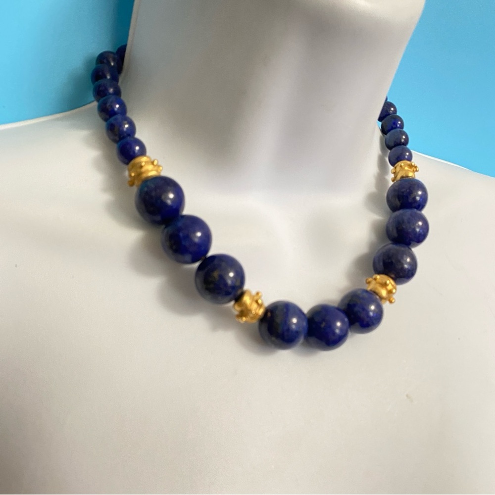 Blue Lapis Lazuli Necklace Graduated Stone Beads  With Gold Accent Beads 16" - Picture 3 of 7